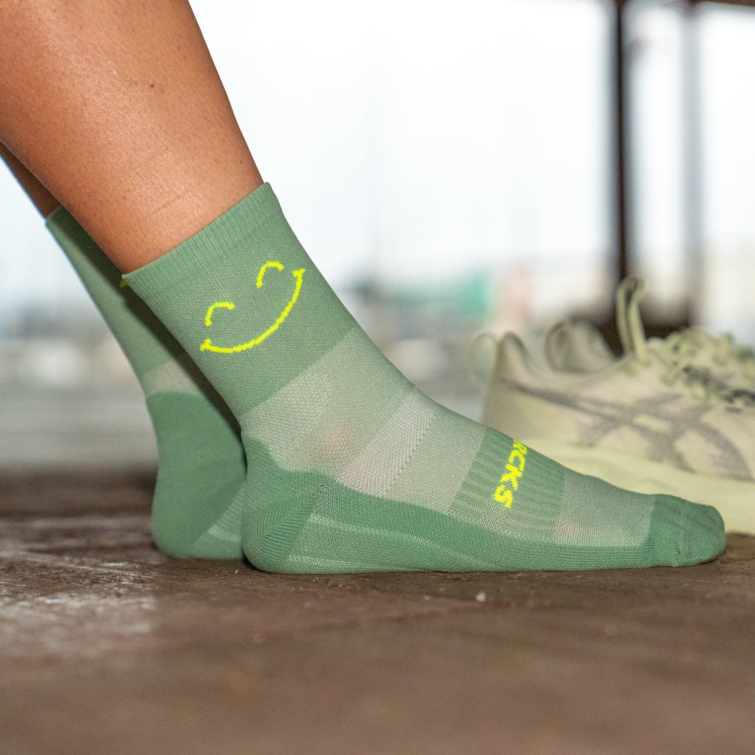 HAPPY MODE GREEN - CALCETÍN RUNNING PRO COMFORT - Image 3